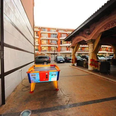 Menada In Karolina Apartamento