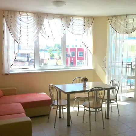 Menada In Karolina Apartamento