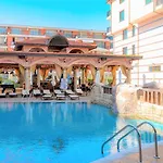 Menada In Karolina Sunny Beach