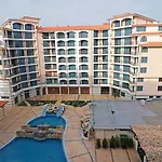 Apartment Menada In Karolina