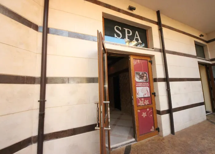 Menada In Karolina Apartamento *