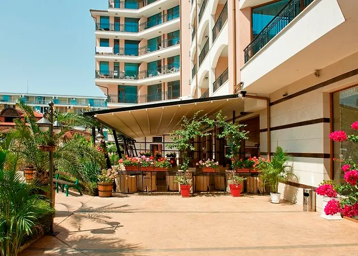 Menada In Karolina Sunny Beach